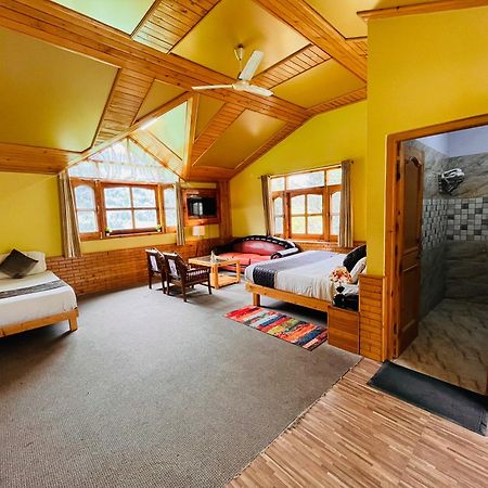 Hotel Hollywood Manali - Scenic River & Mountain View With Premium Rooms 外观 照片