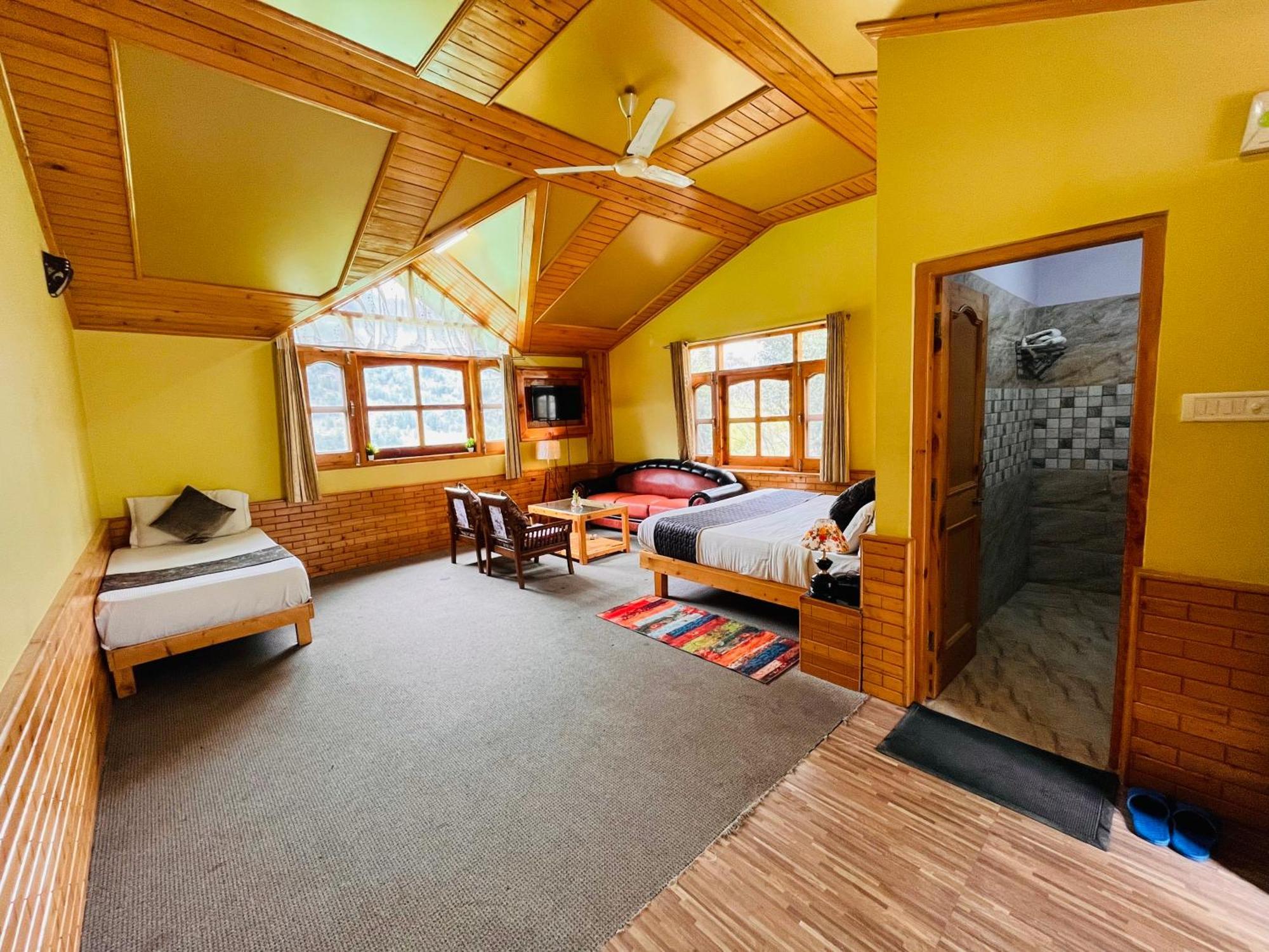 Hotel Hollywood Manali - Scenic River & Mountain View With Premium Rooms 外观 照片