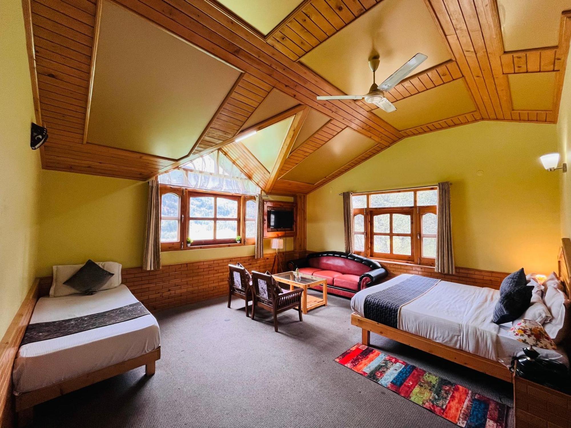 Hotel Hollywood Manali - Scenic River & Mountain View With Premium Rooms 外观 照片
