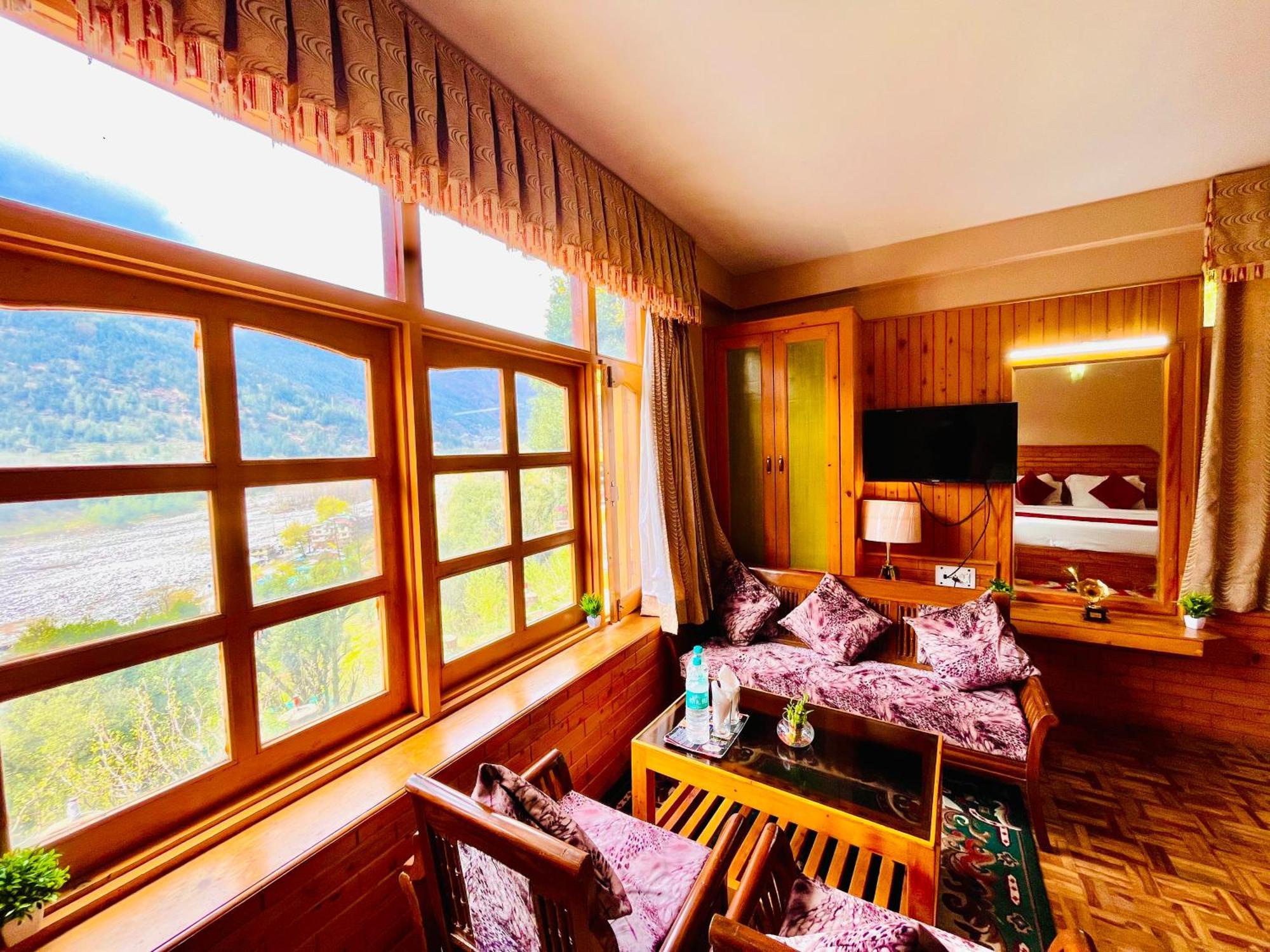 Hotel Hollywood Manali - Scenic River & Mountain View With Premium Rooms 外观 照片