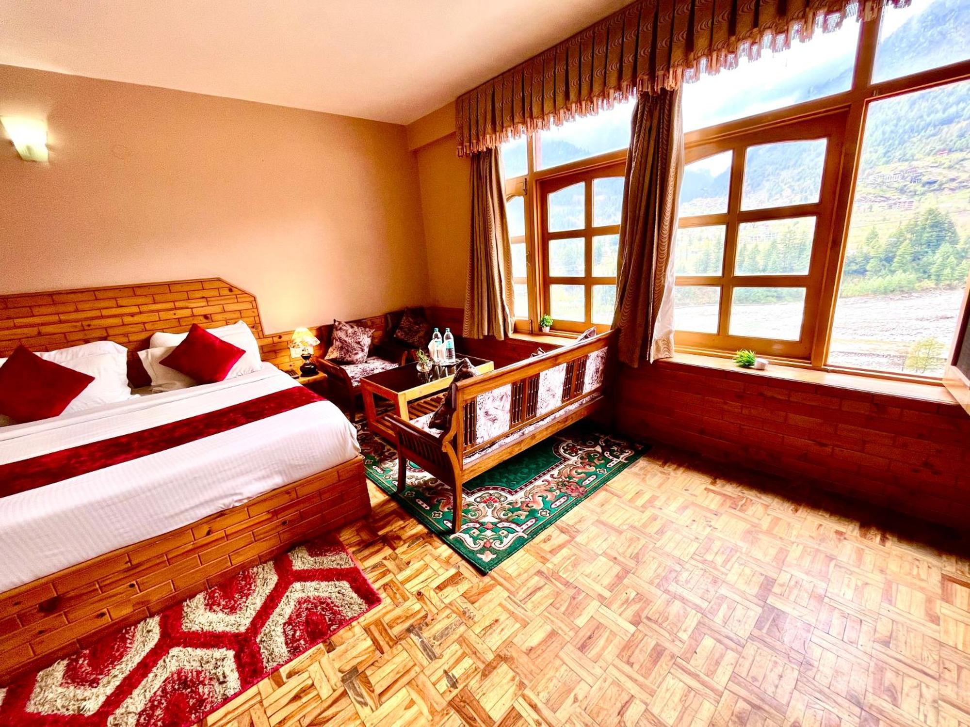 Hotel Hollywood Manali - Scenic River & Mountain View With Premium Rooms 外观 照片