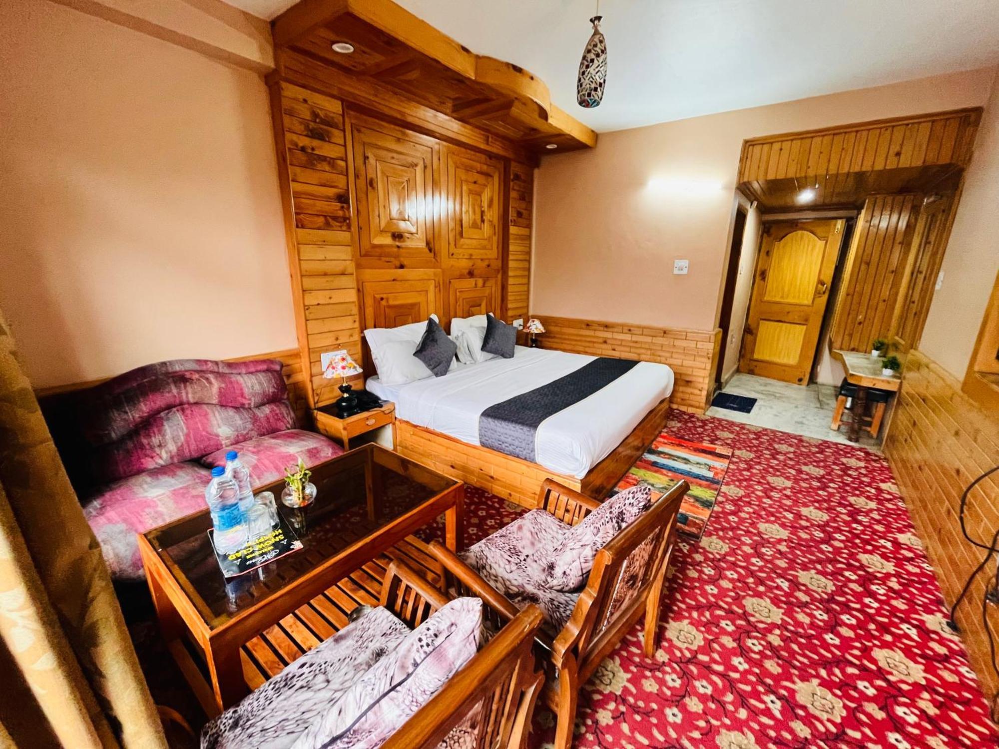 Hotel Hollywood Manali - Scenic River & Mountain View With Premium Rooms 外观 照片