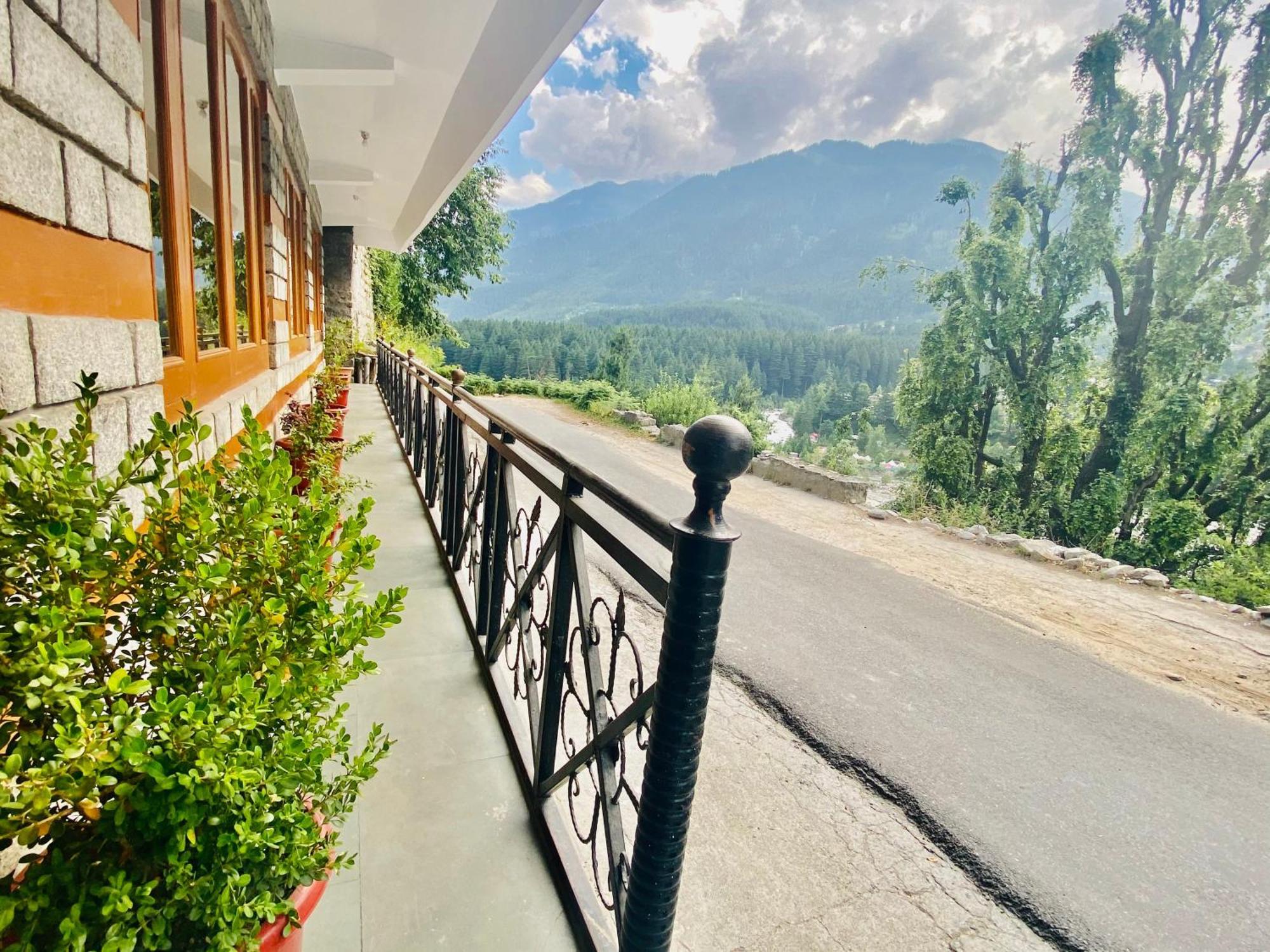 Hotel Hollywood Manali - Scenic River & Mountain View With Premium Rooms 外观 照片
