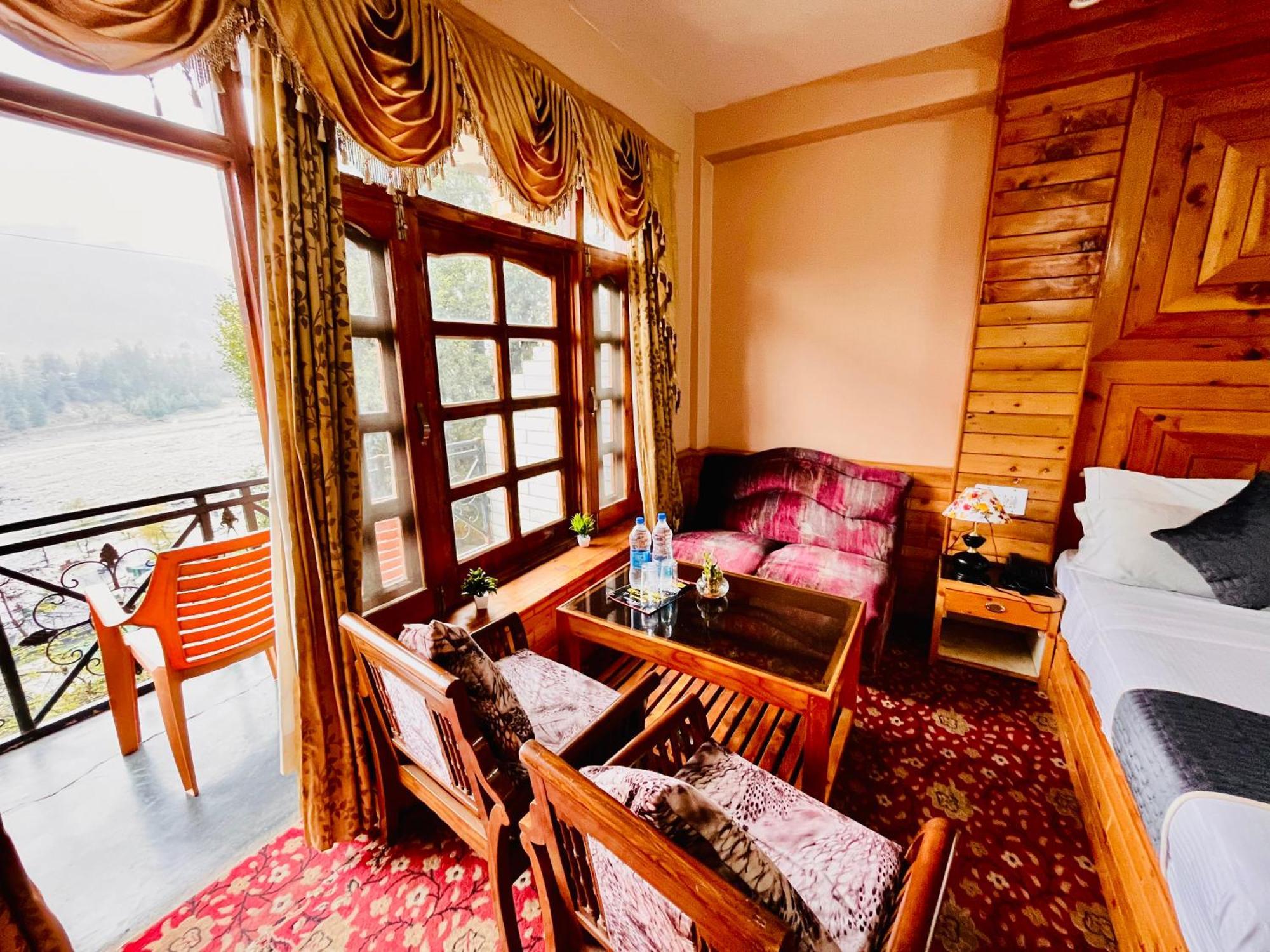 Hotel Hollywood Manali - Scenic River & Mountain View With Premium Rooms 外观 照片