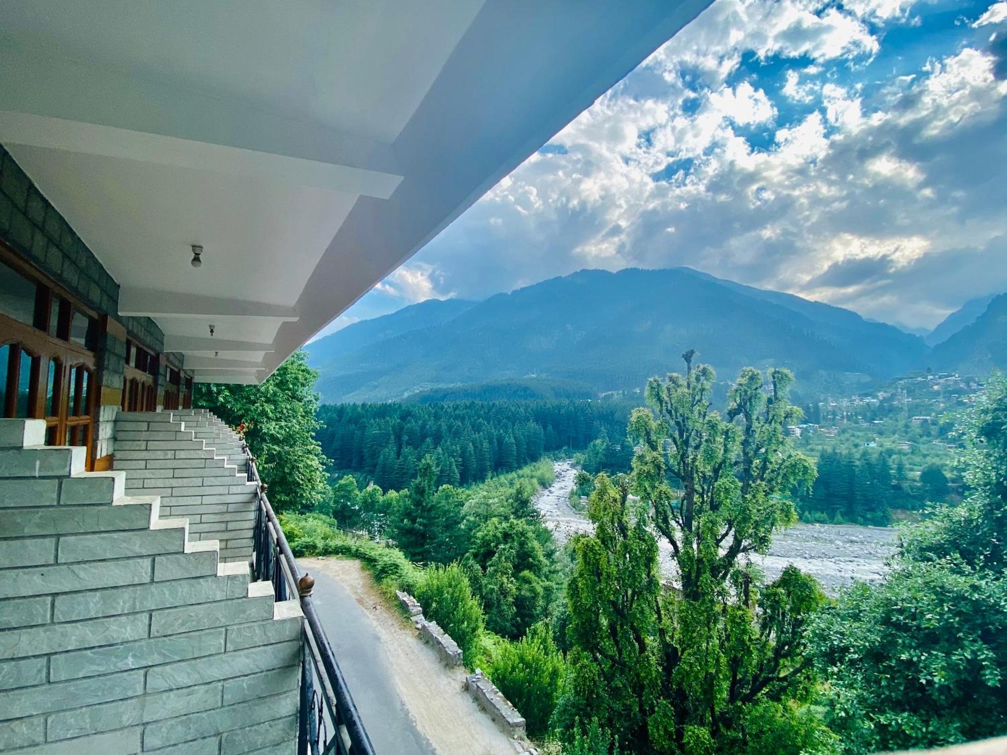 Hotel Hollywood Manali - Scenic River & Mountain View With Premium Rooms 外观 照片