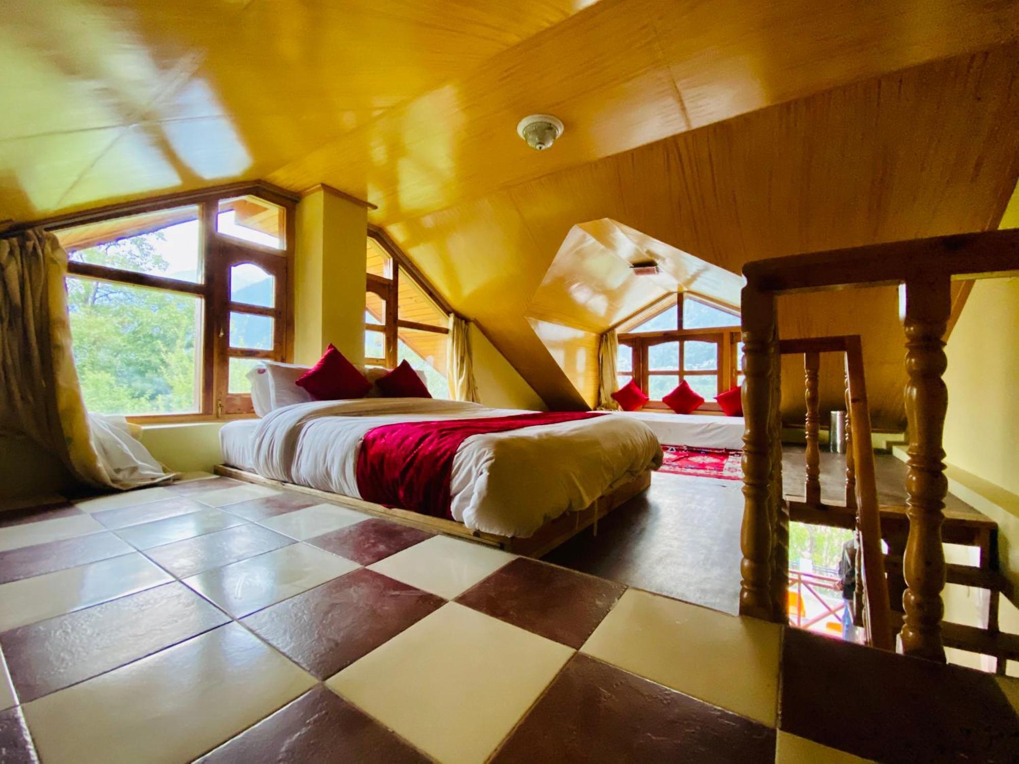 Hotel Hollywood Manali - Scenic River & Mountain View With Premium Rooms 外观 照片